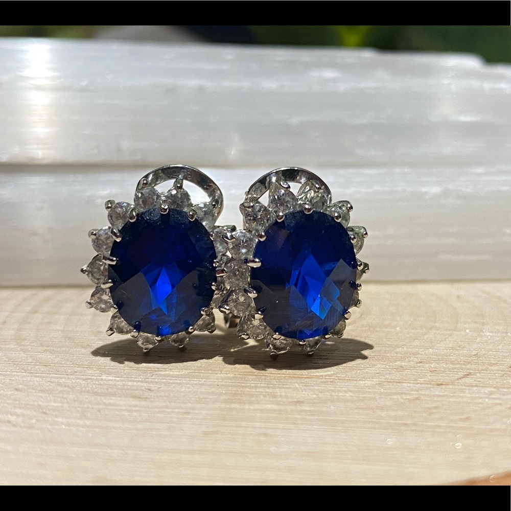 Simulated Blue Sapphire w CZ Earrings 💙✨🦋